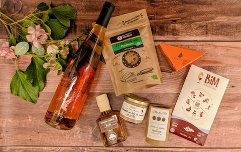 Coffret épicerie fine Hedona avec spécialités locales et produits faits maison, idée cadeau originale près du Mans.