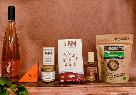 Coffret cadeau gourmand Hedona composé de produits artisanaux du terroir, idéal pour offrir à Trangé et au Mans.